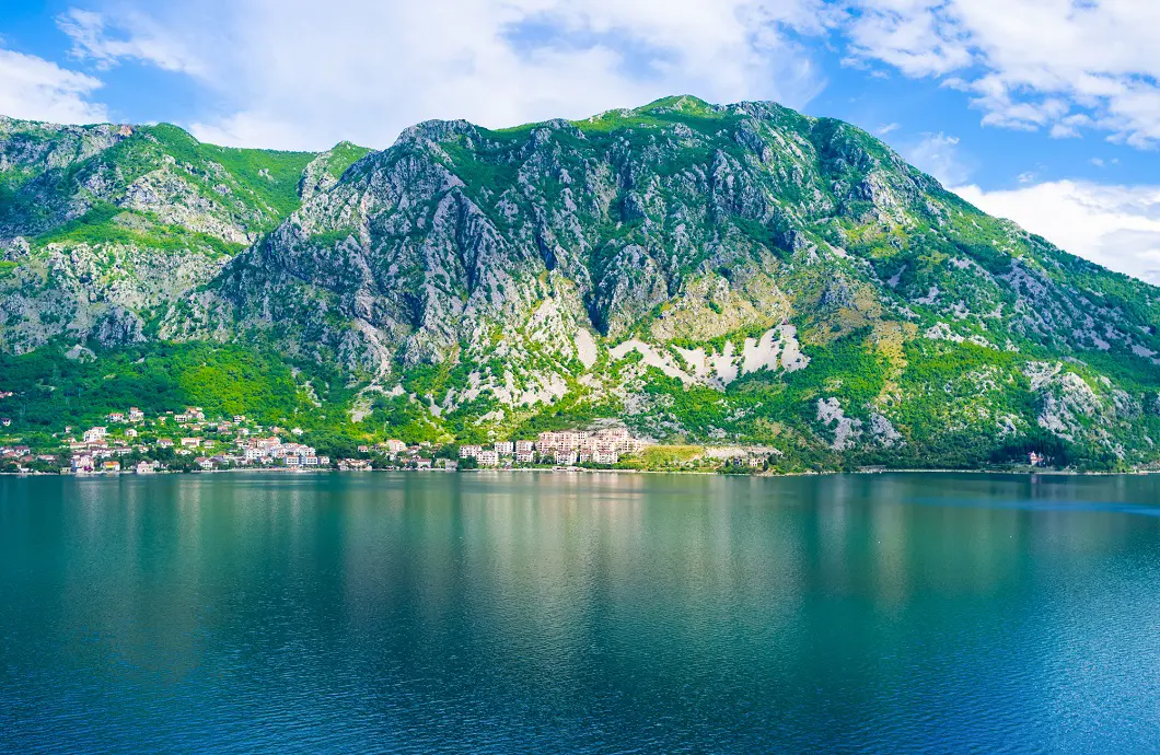Фотография предложения «Морская экскурсия по Бока Которской бухте»
